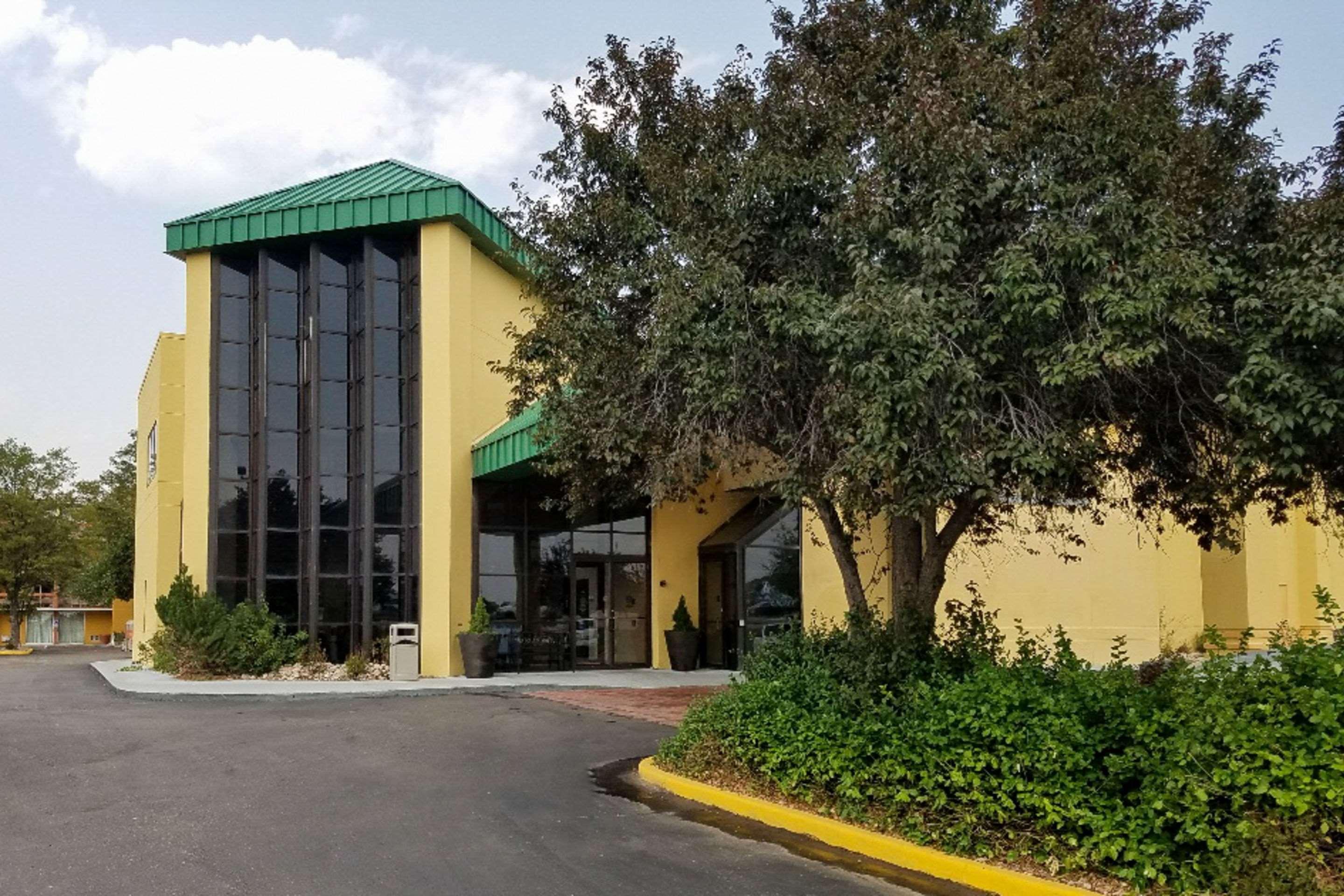 Clarion Inn Fort Collins Ngoại thất bức ảnh