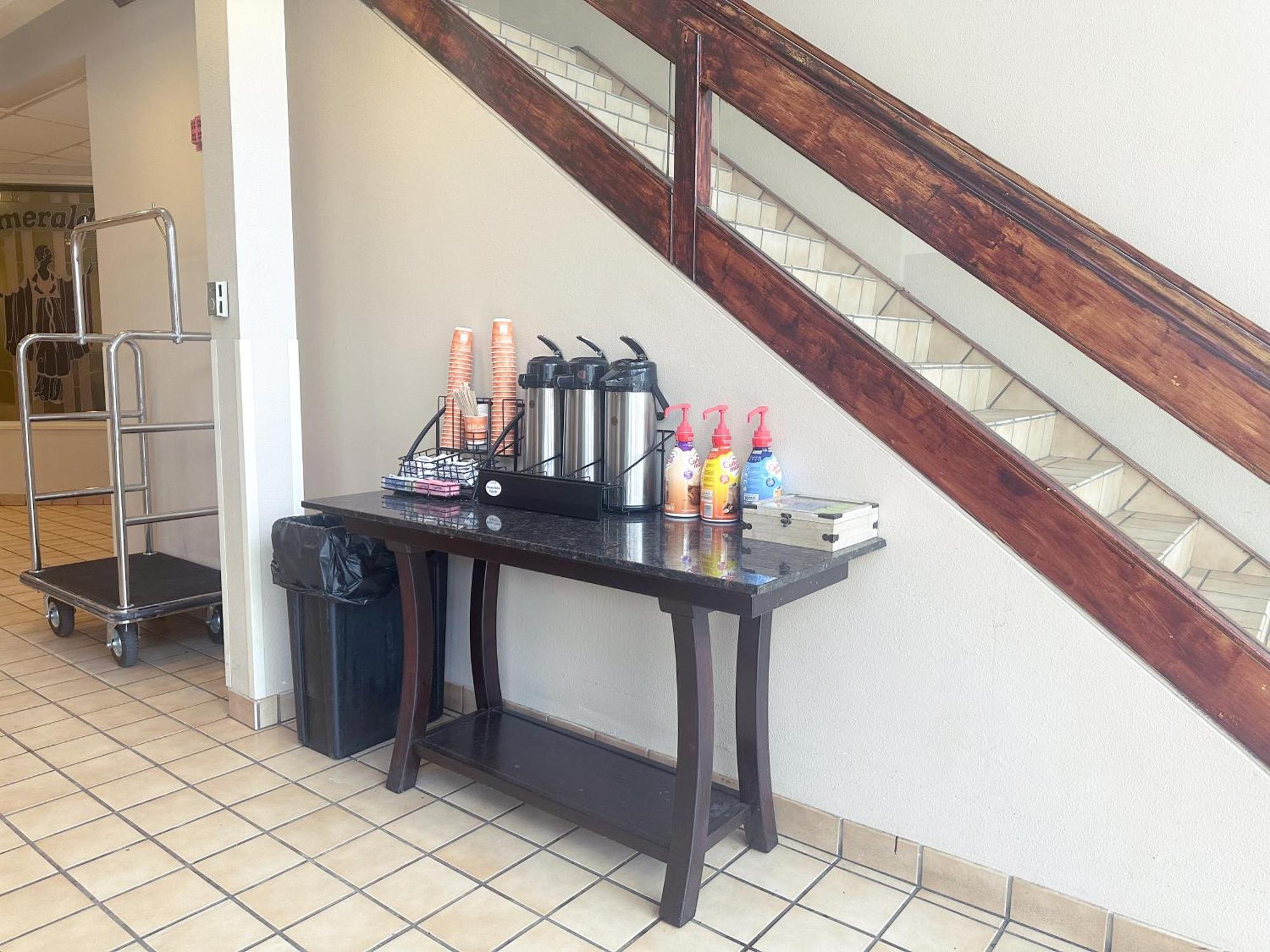 Clarion Inn Fort Collins Ngoại thất bức ảnh